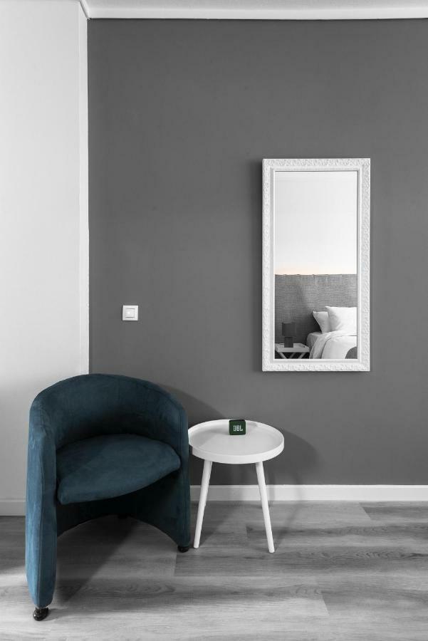 M&F Luxury Suites M Suite سالونيك المظهر الخارجي الصورة